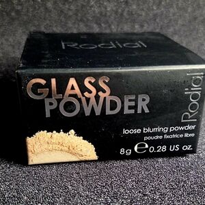 Radial Glass Powder Blurring Powder Brand New!